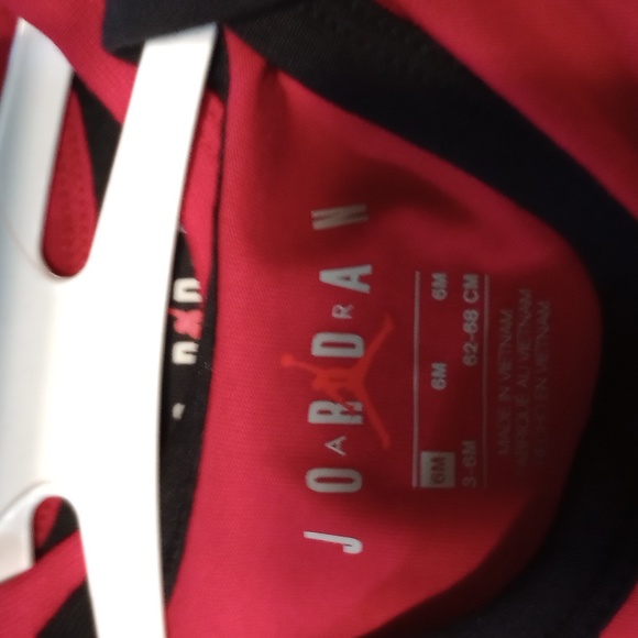 3 pack Jordan body suit - Picture 6 of 6